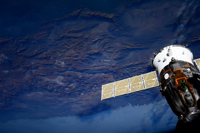 Illustration for article titled Relax In The Simple Beauty Of Our Planet In These Astronaut Photos
